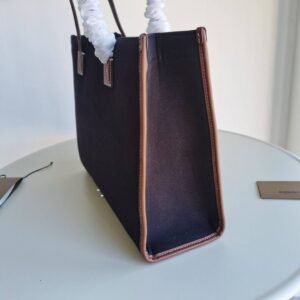 Alternative view of Freya Tote Zwart 33 cm