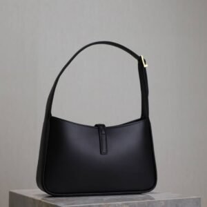 Alternative view of Le 5 a 7 Hobo Bag Zwart 24,5 cm