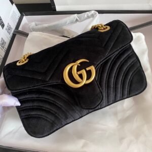 Alternative view of GG Marmont Velvet Zwart 26 cm