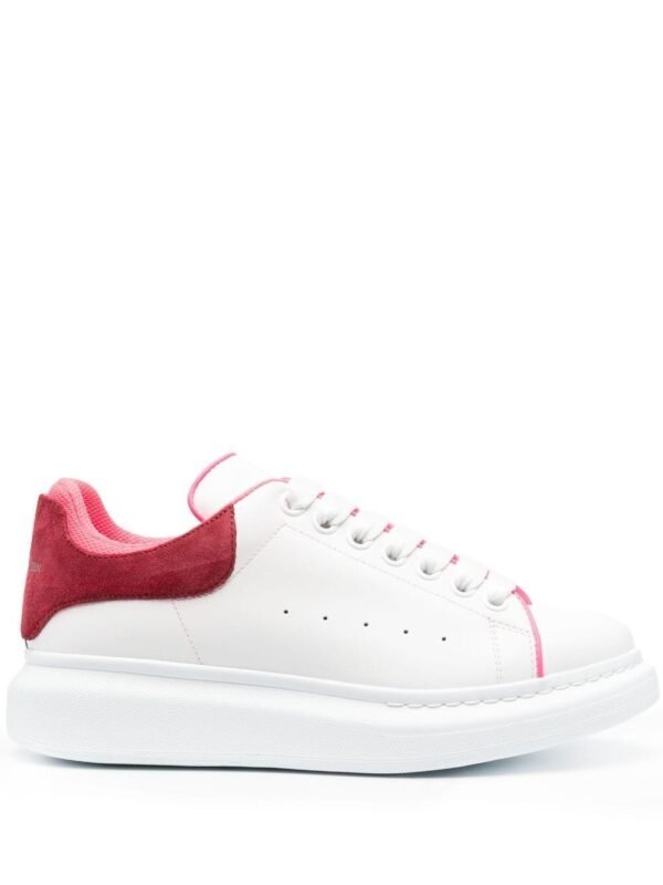 Lage sneaker met vetersluiting