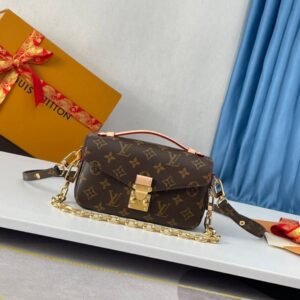 Alternative view of Pochette Metis Oost West Bruin 21,5 cm