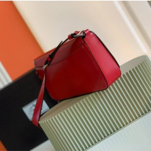 Vrouw Rood 26 cm - Afbeelding 5