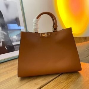 Alternative view of Peekaboo X-Tote Bruin 41 cm