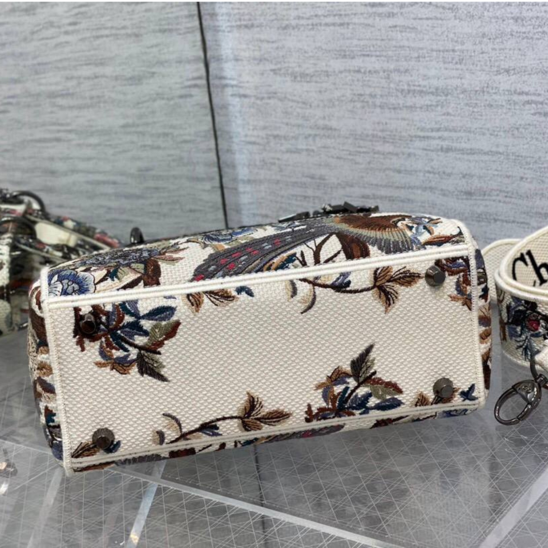 Lady D-Lite 25 cm - Afbeelding 3