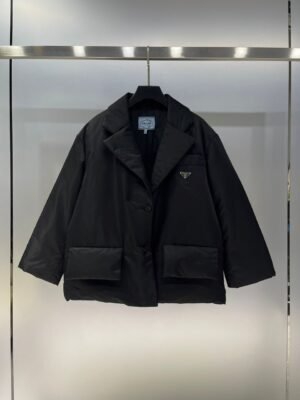Alternative view of Re-Nylon donsjack zwart
