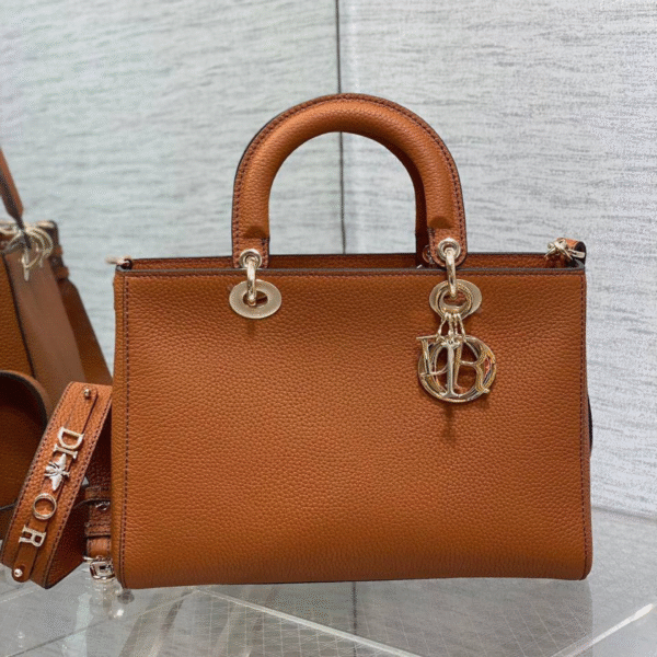 Lady D-Sire Mijn ABC Medium Donkere Brandewijn 30 cm - Afbeelding 2