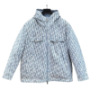 Capuchonjas van jacquard taft met schuin motief