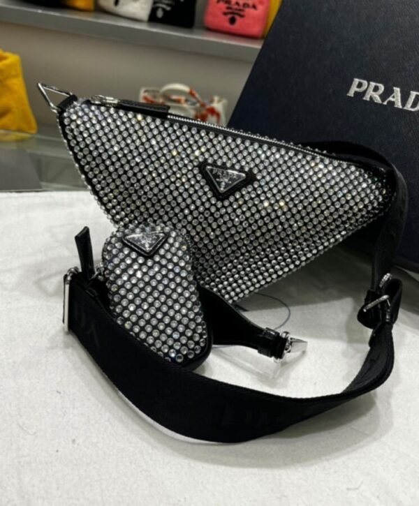 Saffiano Driehoek met kristallen zwart 25 cm - Afbeelding 3