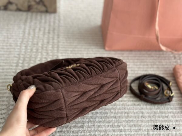 Wander Matelasse Bruin 20 cm - Afbeelding 4